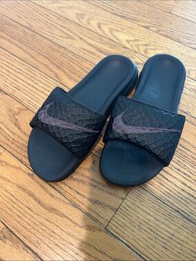 Nike Black Slide Sandals
